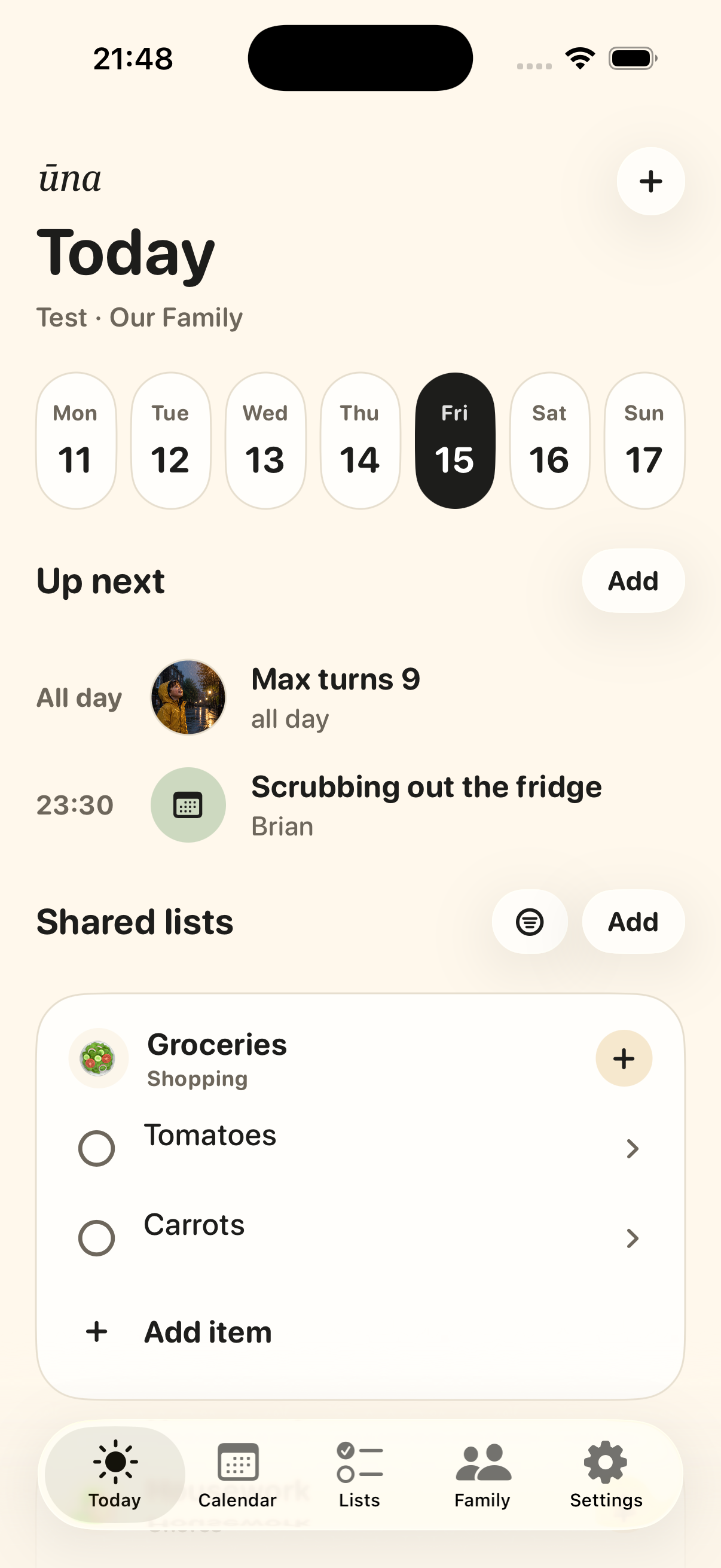 Ūna Today view — dates, up next, and a shared shopping list